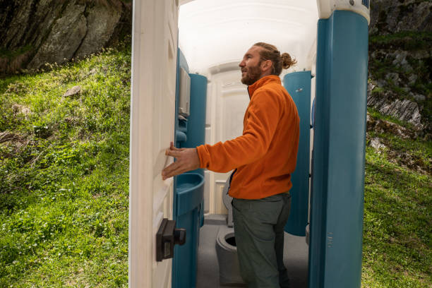Best Porta potty delivery and setup  in Redwood City, CA