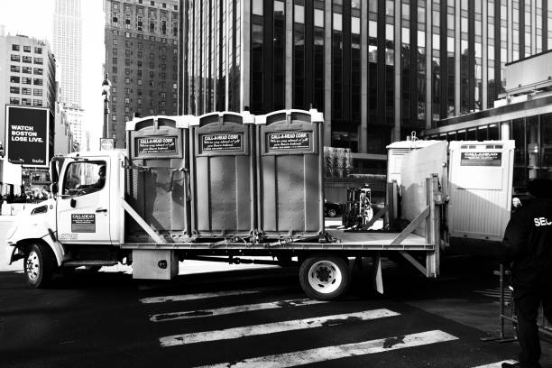Best Portable restroom trailer rental  in Redwood City, CA